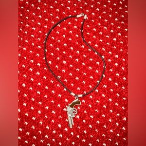 🤎🔫Handgun Necklace 🔫🤎